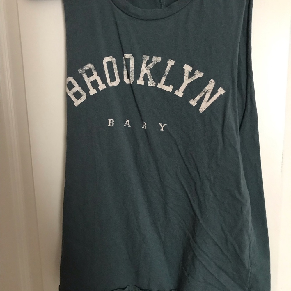 muscle tee